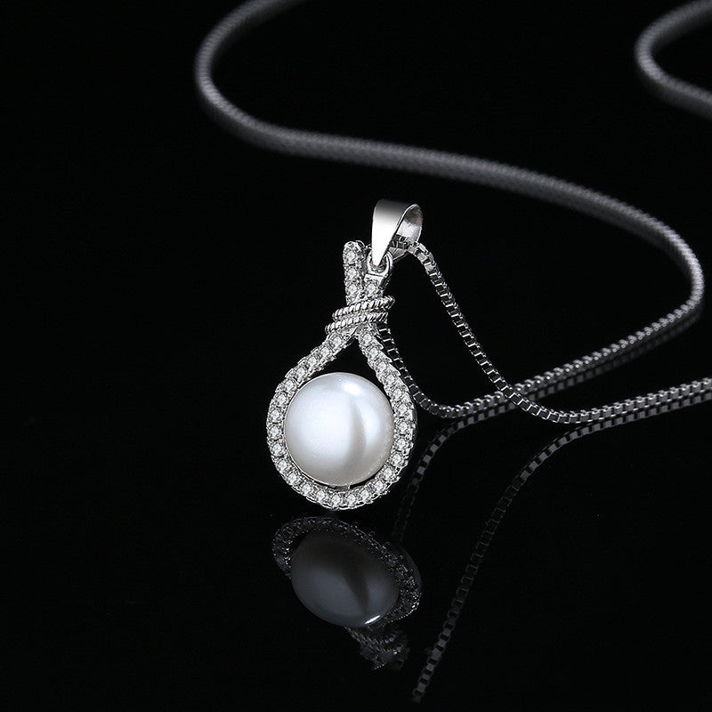 Buy Elegant Pearl Pendant Necklace for Women - Ravish Wears