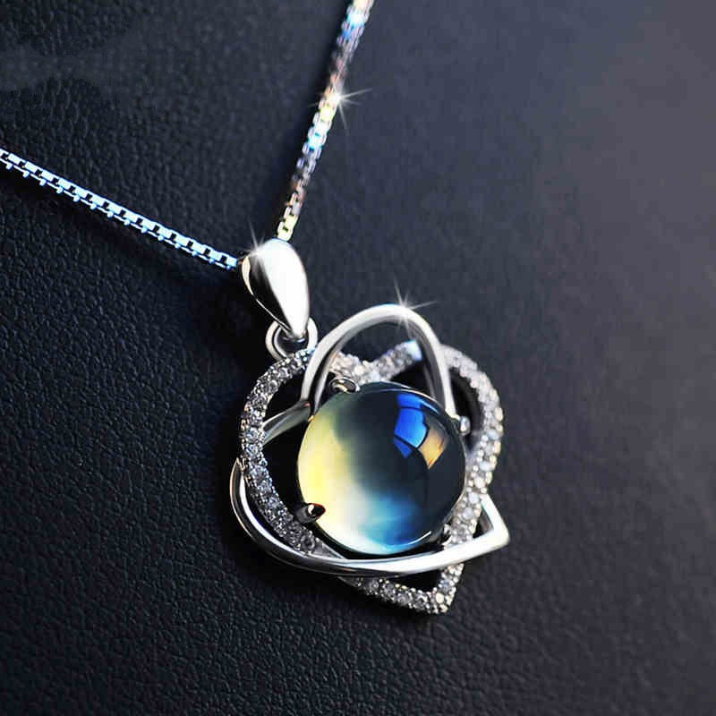 Buy Crystal Heart-Shaped Necklace - Elegant Korean Style Jewelry at Ravish Wears