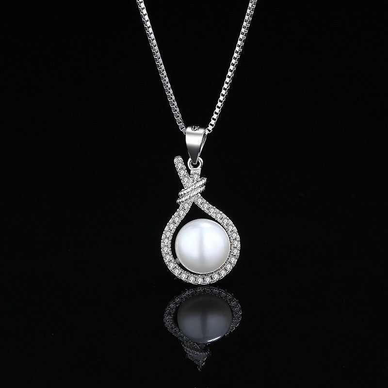 Buy Elegant Pearl Pendant Necklace for Women - Ravish Wears